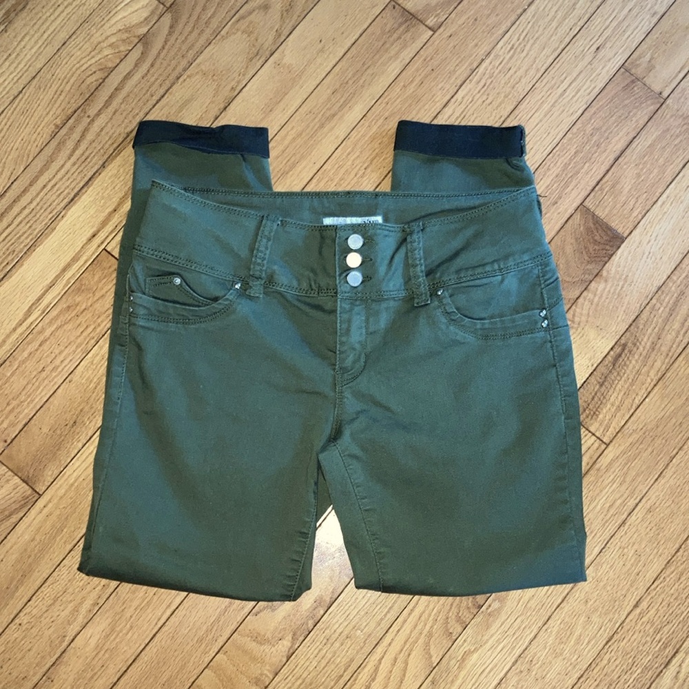 YMI size 11 NWOT olive,ankle length stretch skinny cuff WannaBettaButt?